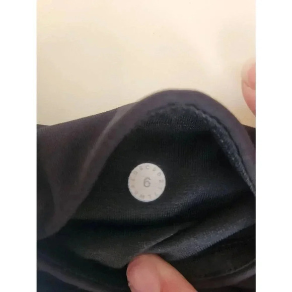 Lululemon Cropped Tights Black Mesh Sides Size 6 - Picture 5 of 8